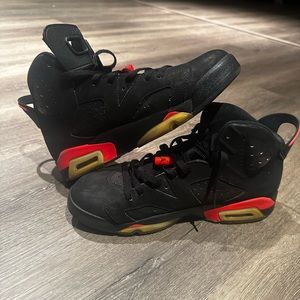 Jordan Infrared 6
Size 10
No box